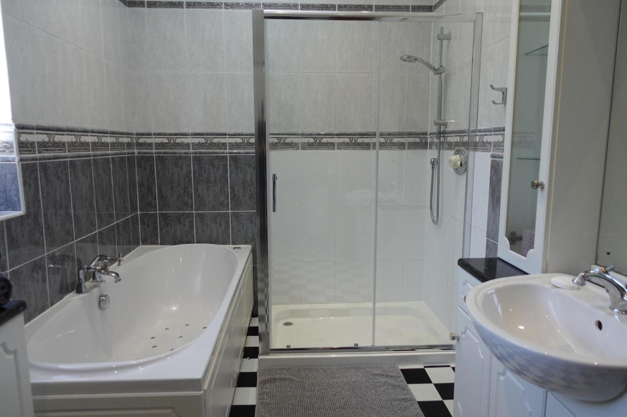 Huge 9 Bed Sleeps 17, Near Nec, Centre, Hs2 Hébergement de vacances *