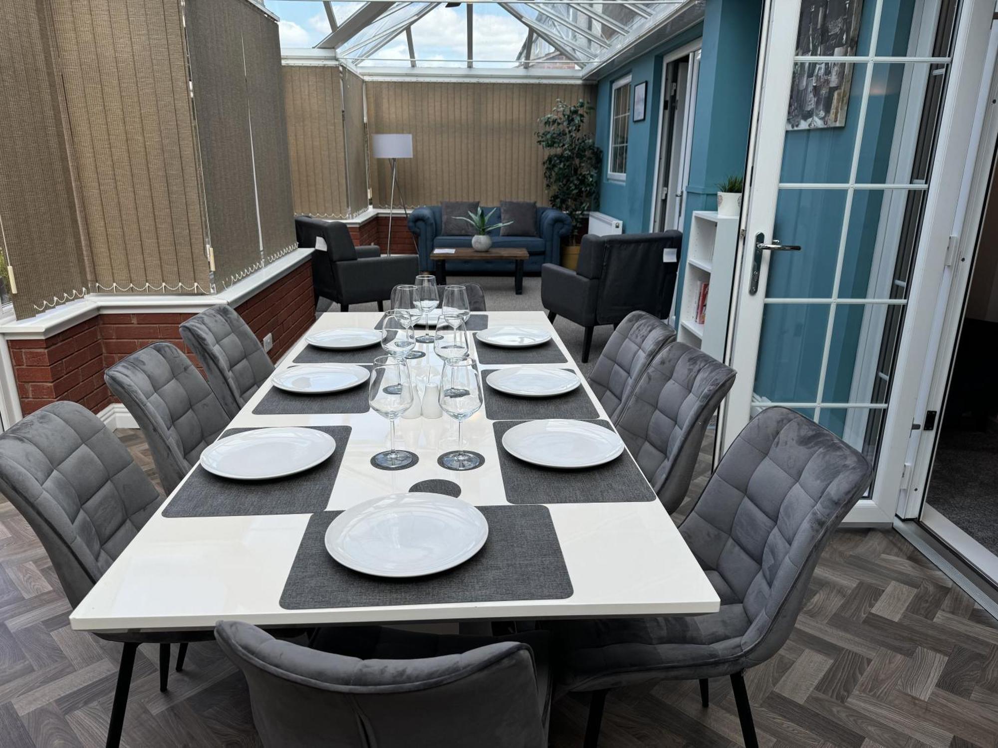 Hébergement de vacances Huge 9 Bed Sleeps 17, Near Nec, Centre, Hs2 Birmingham
